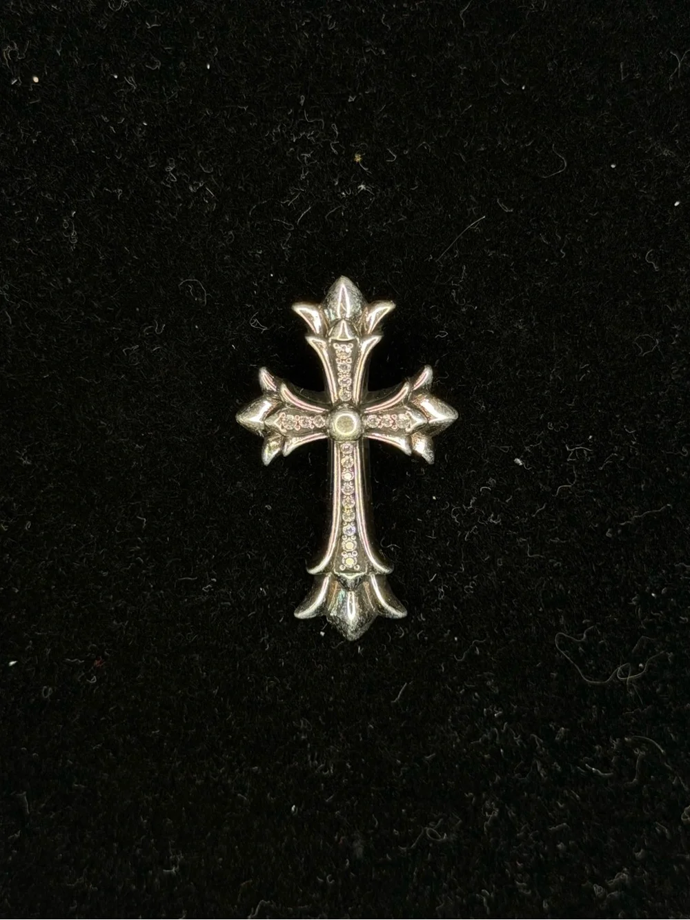 Chrome Hearts Classic Floral Cross Stack Overlap Diamond Studded Unisex Pendant